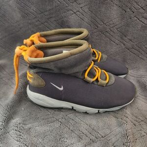 Nike Air Baked Motion Mid Top Shoes Womens Sz 7 Sneakers Gray Orange.